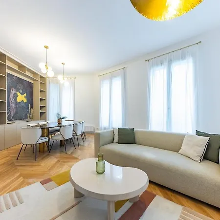 Luxury Rivoli 4 Bed 3,5 Bath By De Bhv Parigi